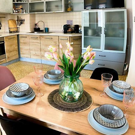 Two Bedroom Apartment -Welcome To Burgas- Top Location, Central Station, Main Walking Street, Sea Garden, Near The Beach ภายนอก รูปภาพ