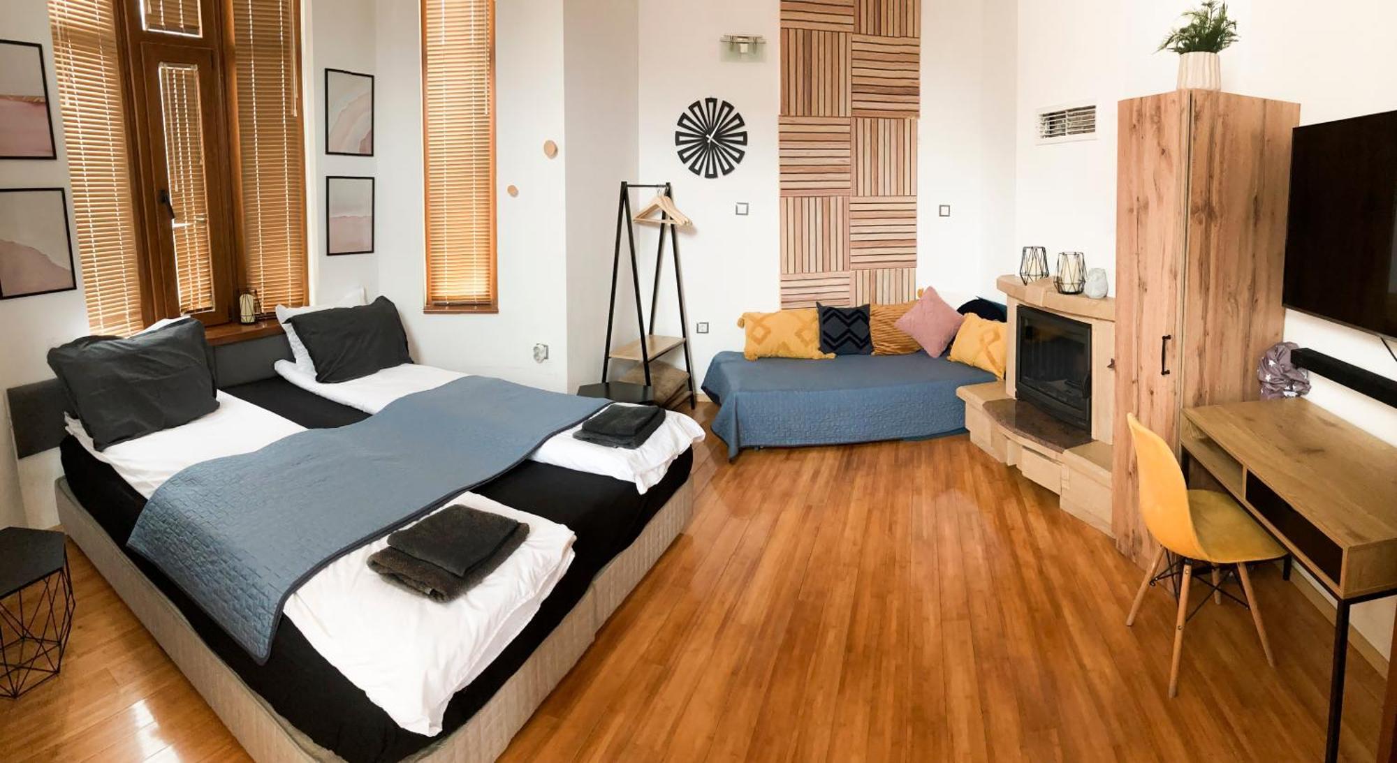 Two Bedroom Apartment -Welcome To Burgas- Top Location, Central Station, Main Walking Street, Sea Garden, Near The Beach ภายนอก รูปภาพ